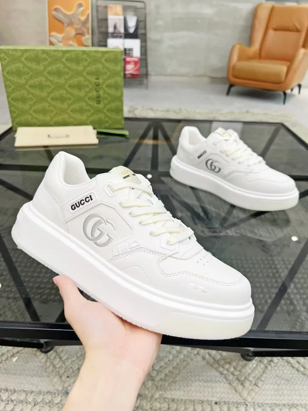 Men's Men's Shoes Men's Men's 💰460 new men's shoes GUCCI [Lightning] latest shoes shipped. Original quality, fashionable, made of special materials, sheepskin lining, brand new packaging. The foot feels super comfortable and the workmanship is impeccable. Size: 38-45